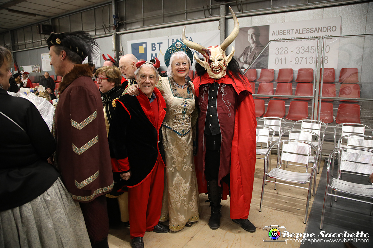 VBS_4431 - Investitura Re Peperone e Bela Povronera Carnevale di Carmagnola 2024.jpg